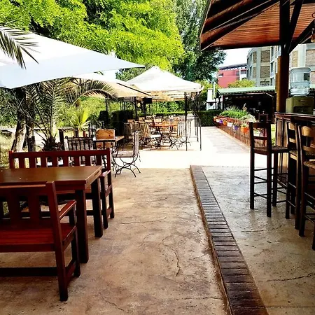 海豚酒店 3* 阳光海滩