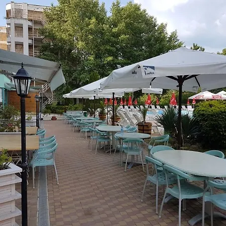 海豚酒店 3* 阳光海滩