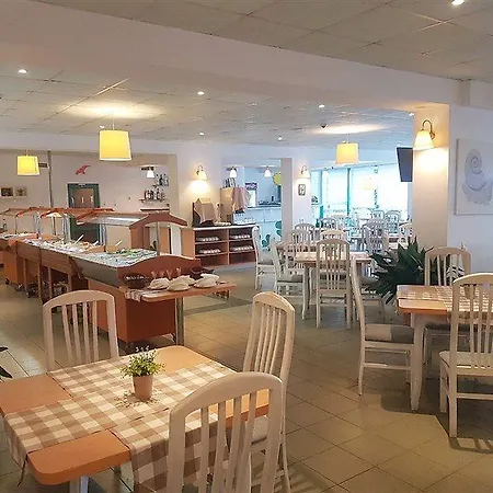 海豚酒店 阳光海滩