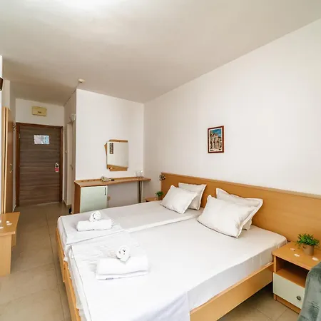 Hotel Delfin 3*